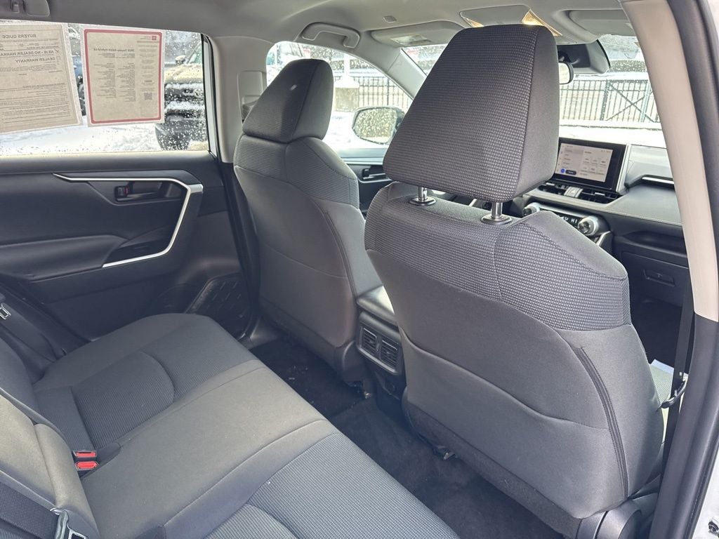 2025 Toyota RAV4 Hybrid LE