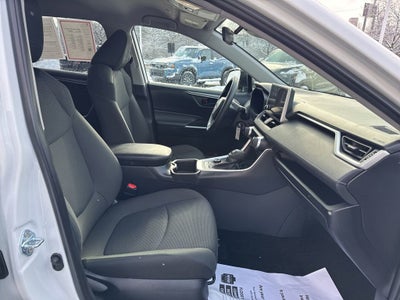 2025 Toyota RAV4 Hybrid LE