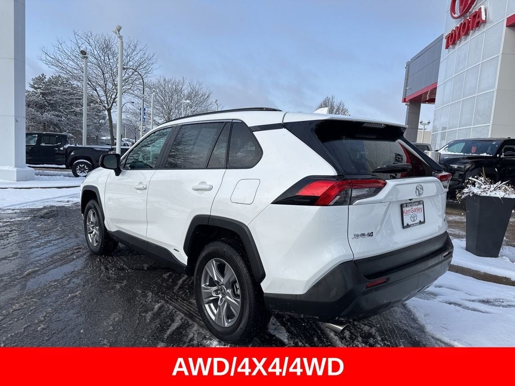 2025 Toyota RAV4 Hybrid LE