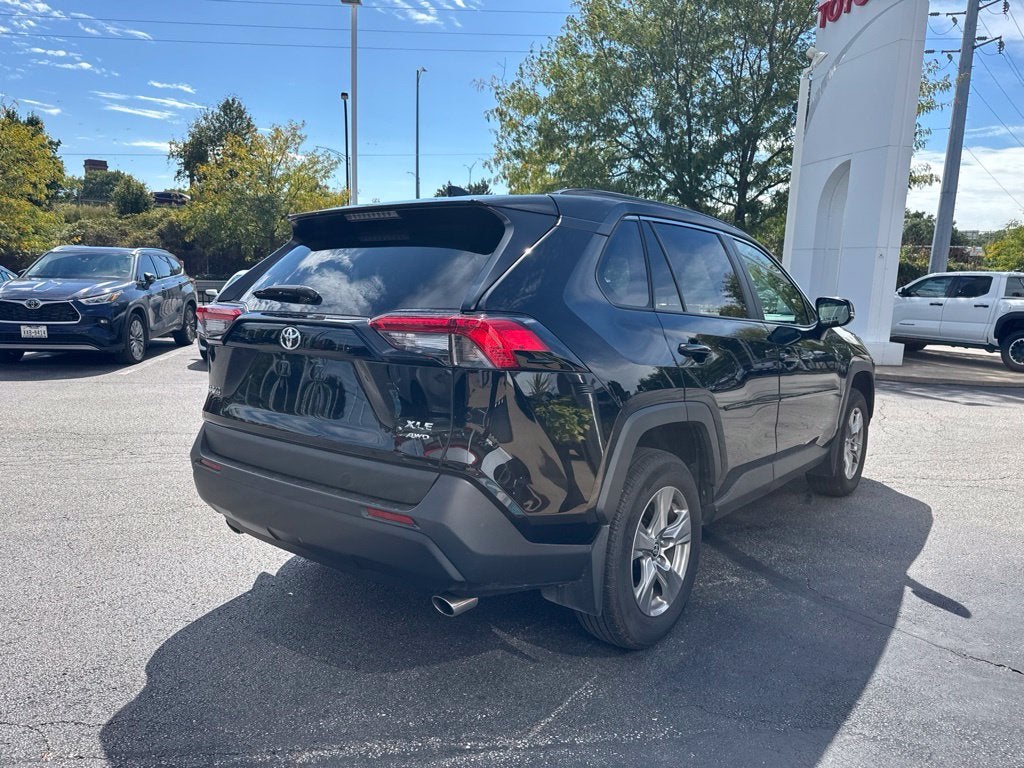 2025 Toyota RAV4 XLE