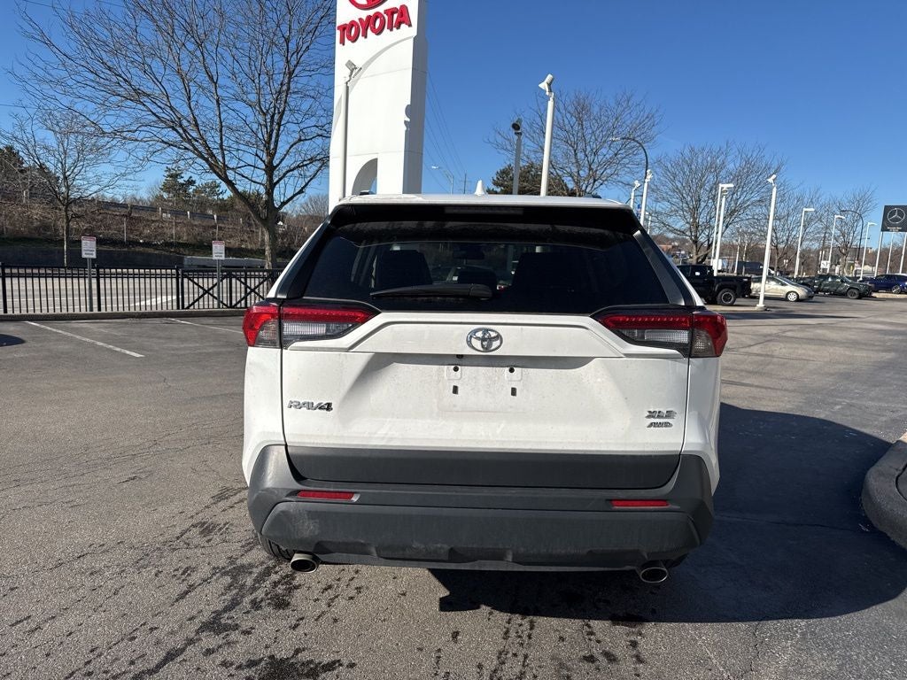 2025 Toyota RAV4 XLE