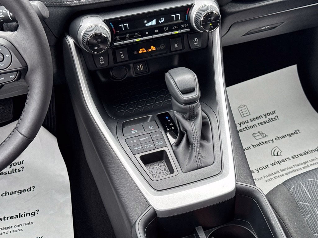 2025 Toyota RAV4 XLE