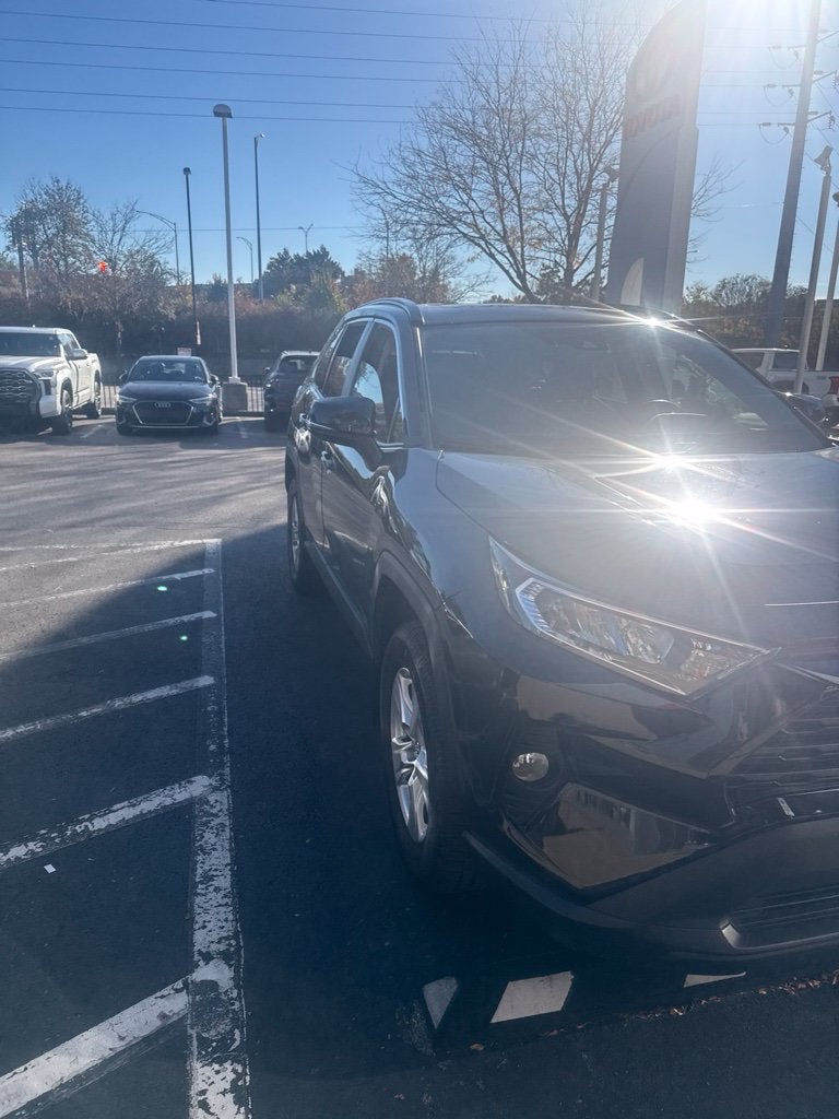 2020 Toyota RAV4 XLE