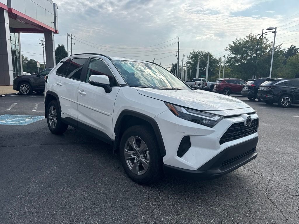 2025 Toyota RAV4 Hybrid XLE