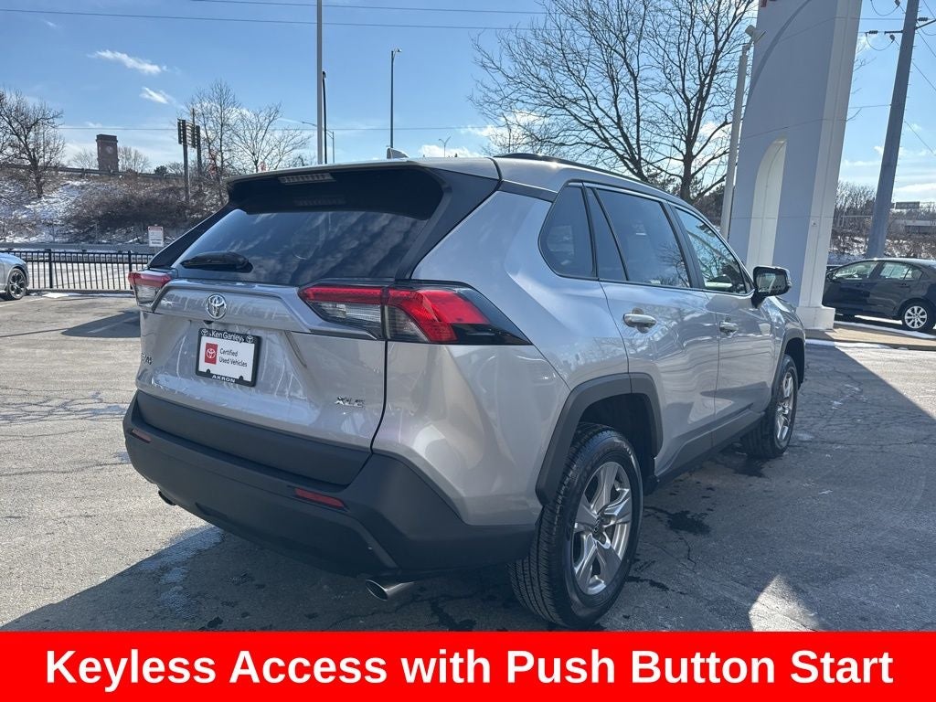 2025 Toyota RAV4 XLE
