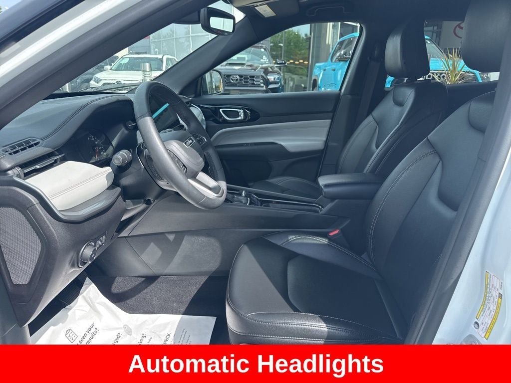2025 Jeep Compass Limited - Photo 11