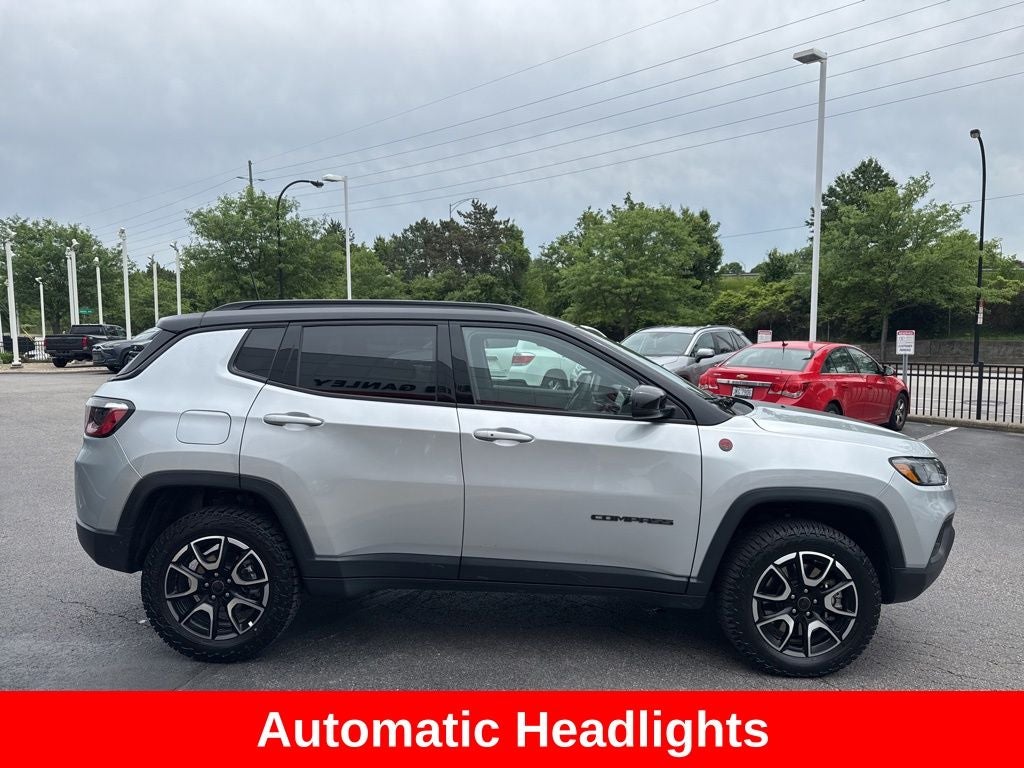 2025 Jeep Compass Trailhawk