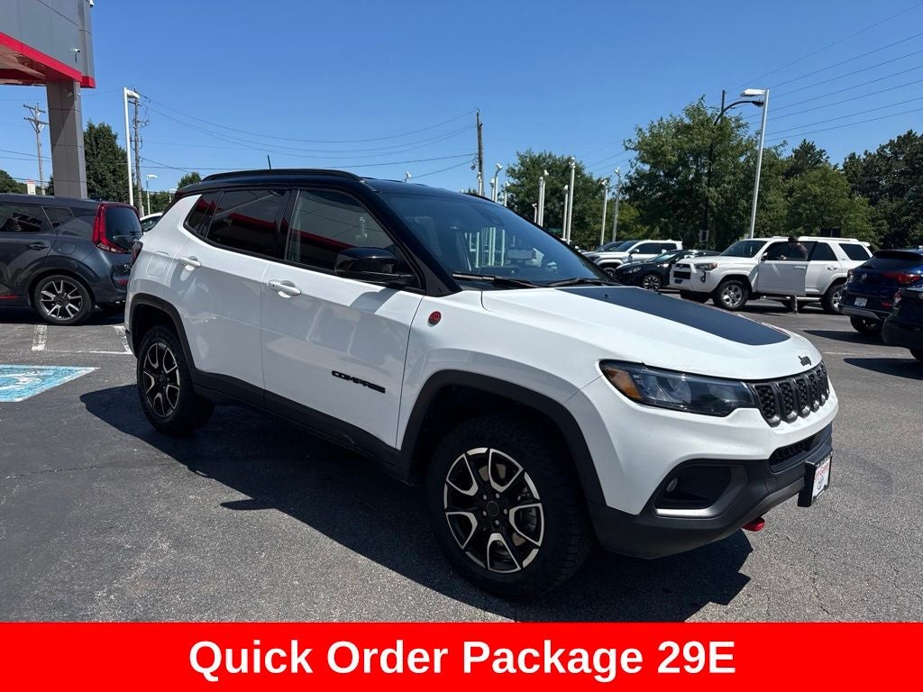 2025 Jeep Compass Trailhawk