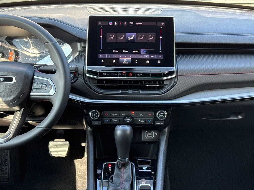 2025 Jeep Compass Trailhawk