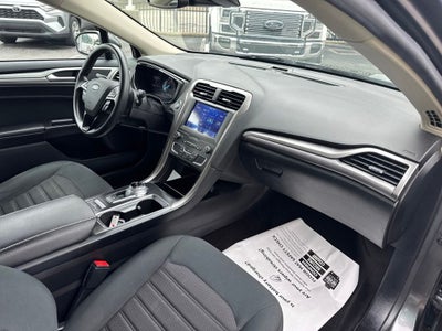 2020 Ford Fusion SE
