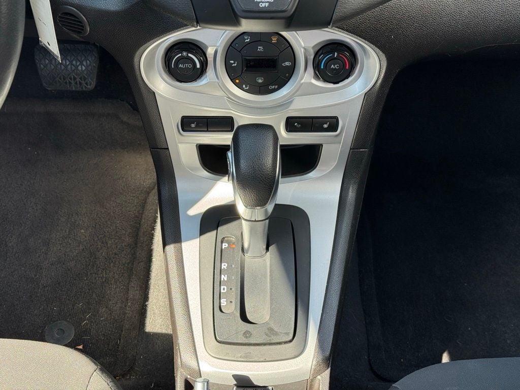 2015 Ford Fiesta SE