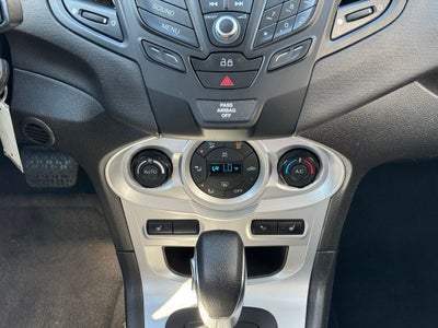 2015 Ford Fiesta SE