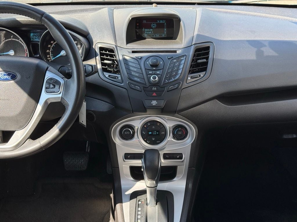 2015 Ford Fiesta SE