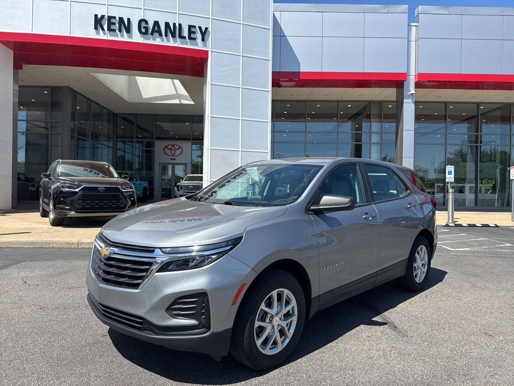 2023 Chevrolet Equinox AWD LS's photo