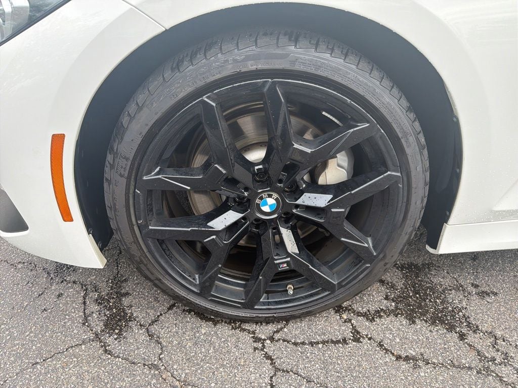 2025 BMW 3 Series 330i xDrive