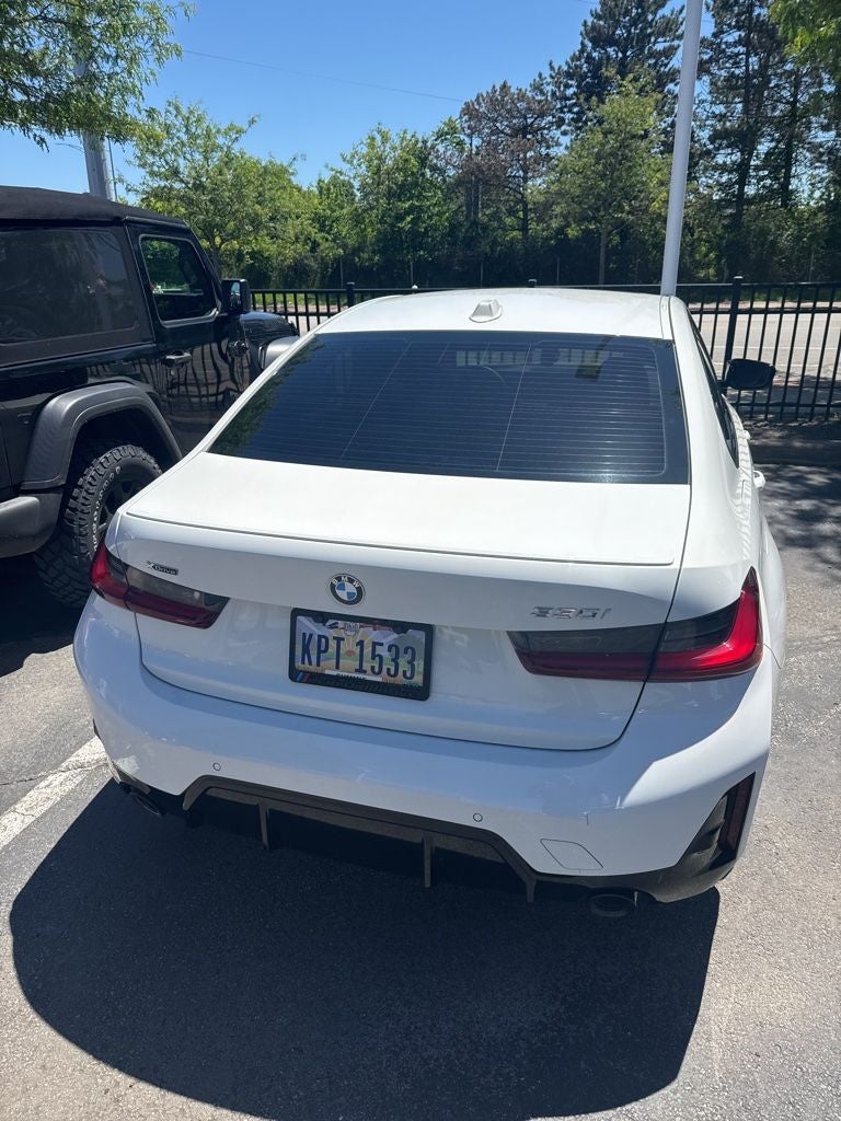 2025 BMW 3 Series 330i xDrive
