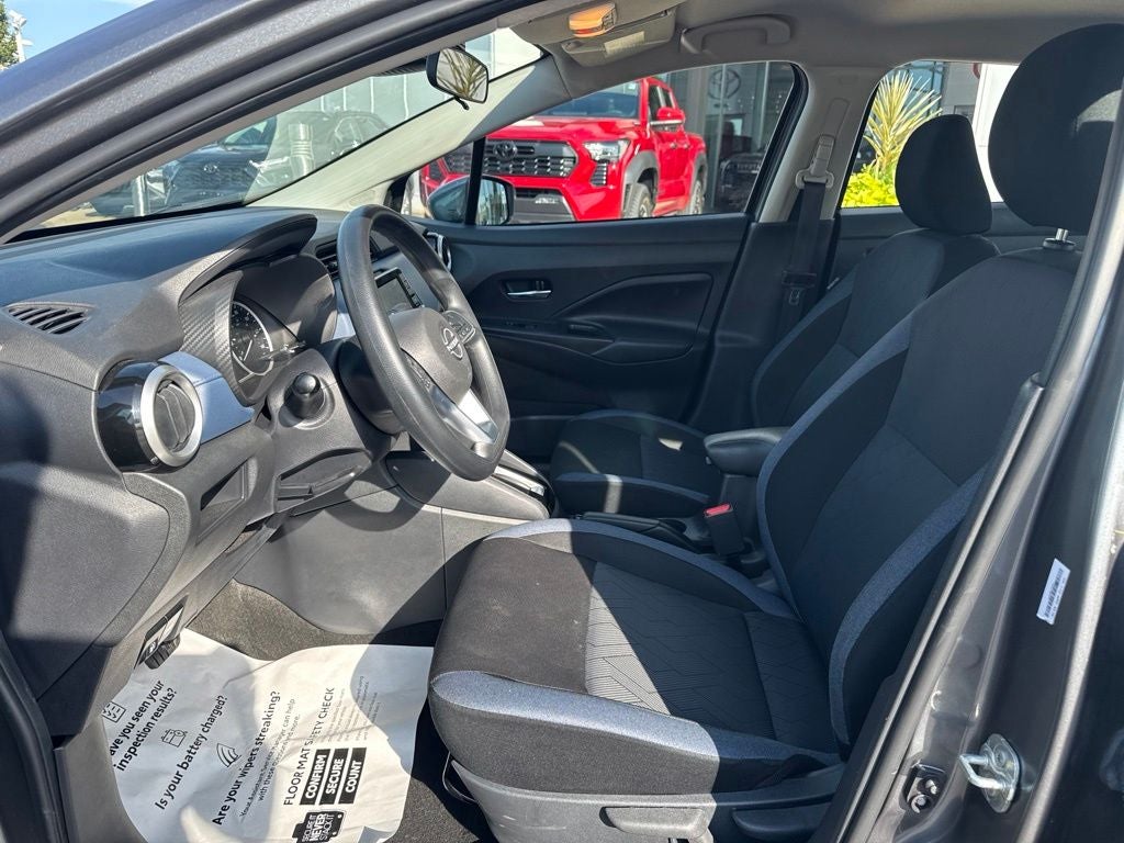 2025 Nissan Versa Sedan SV - Photo 11