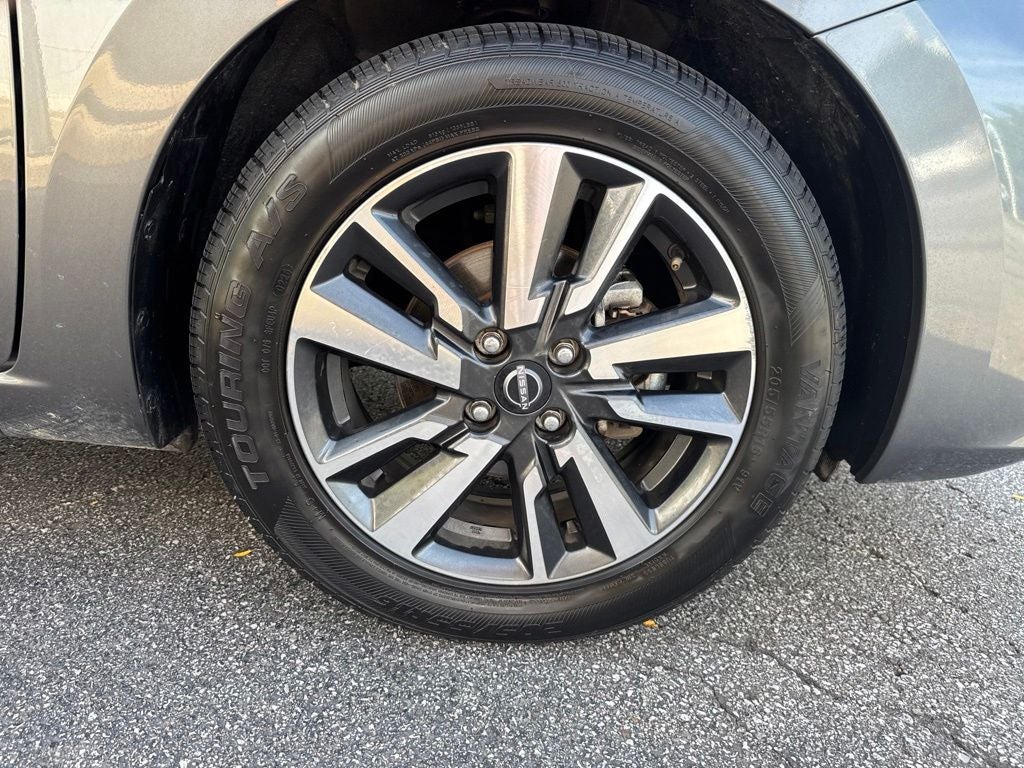 2025 Nissan Versa Sedan SV - Photo 38