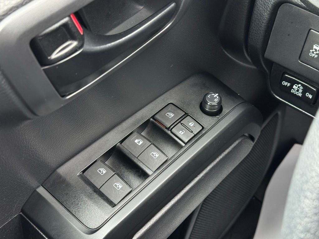 2023 Toyota Tacoma SR V6