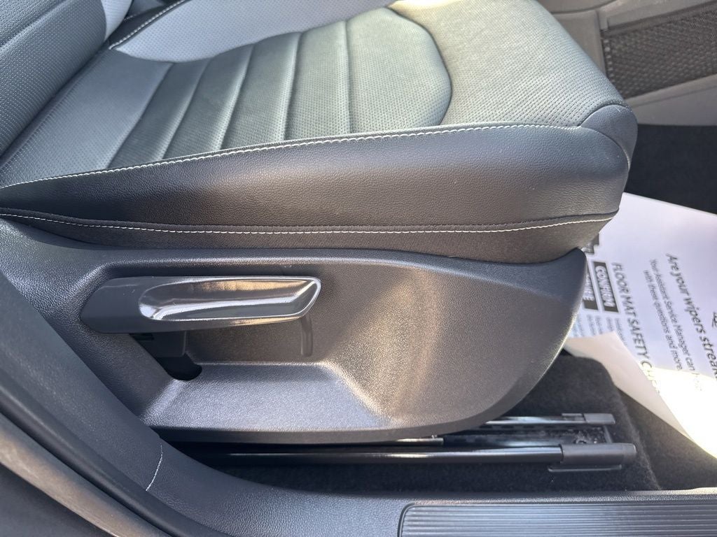 2023 Volkswagen Taos 1.5T SEL