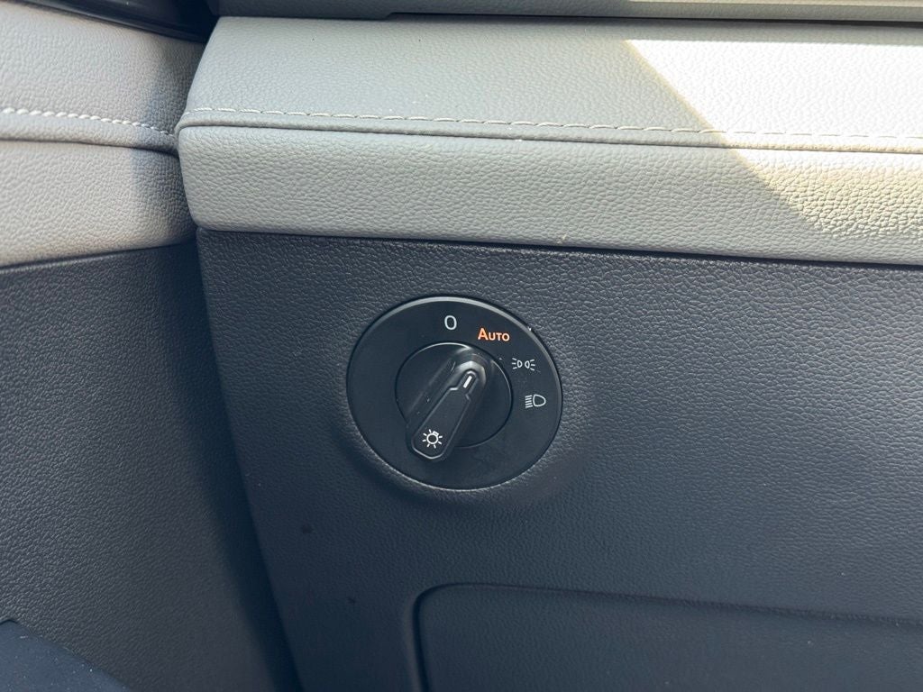 2023 Volkswagen Taos 1.5T SEL