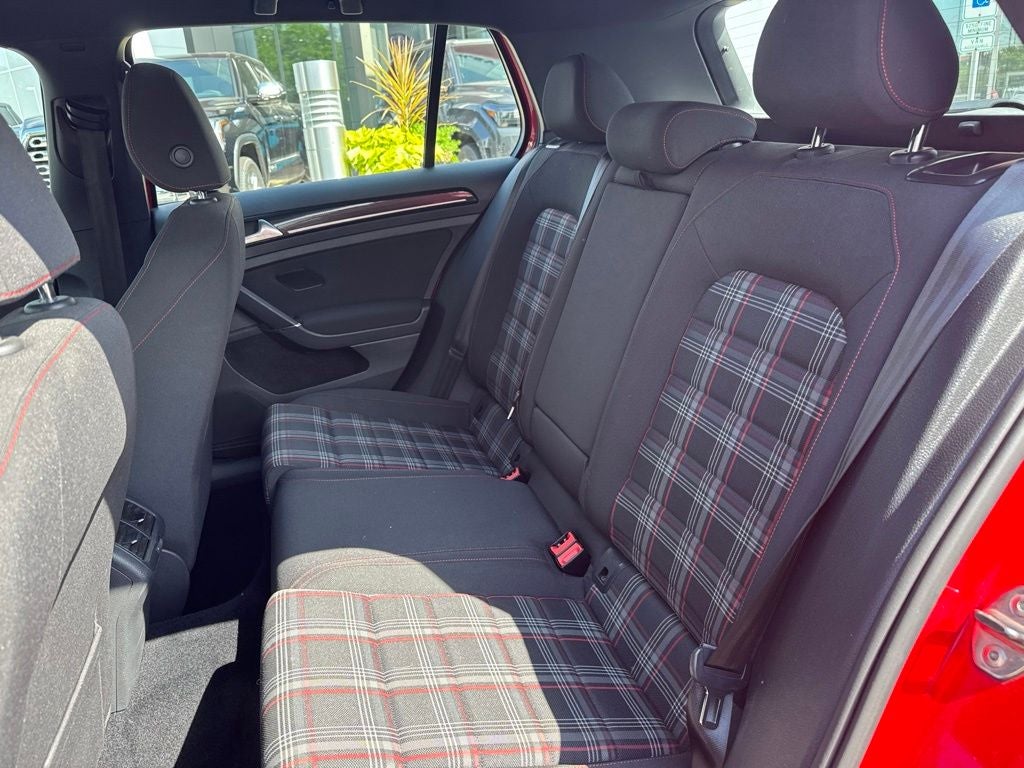 2016 Volkswagen Golf GTI S