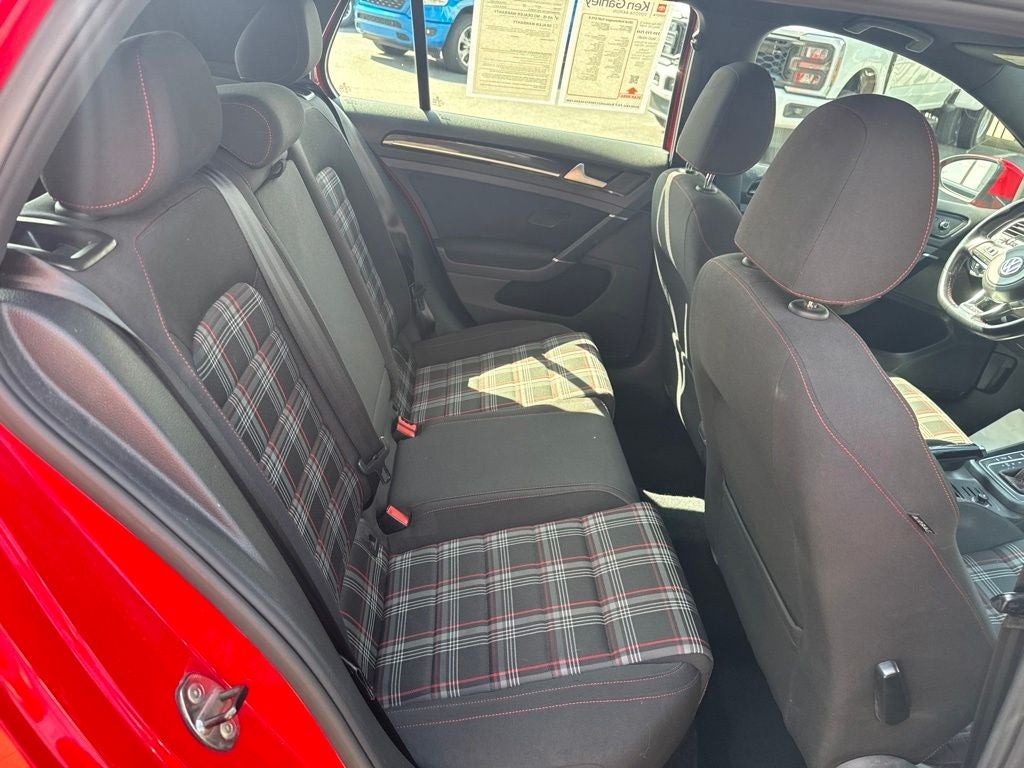 2016 Volkswagen Golf GTI S