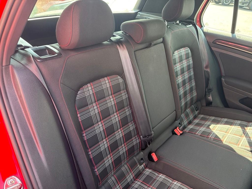 2016 Volkswagen Golf GTI S