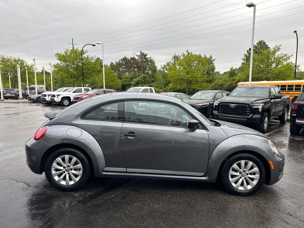 2018 Volkswagen Beetle 2.0T S