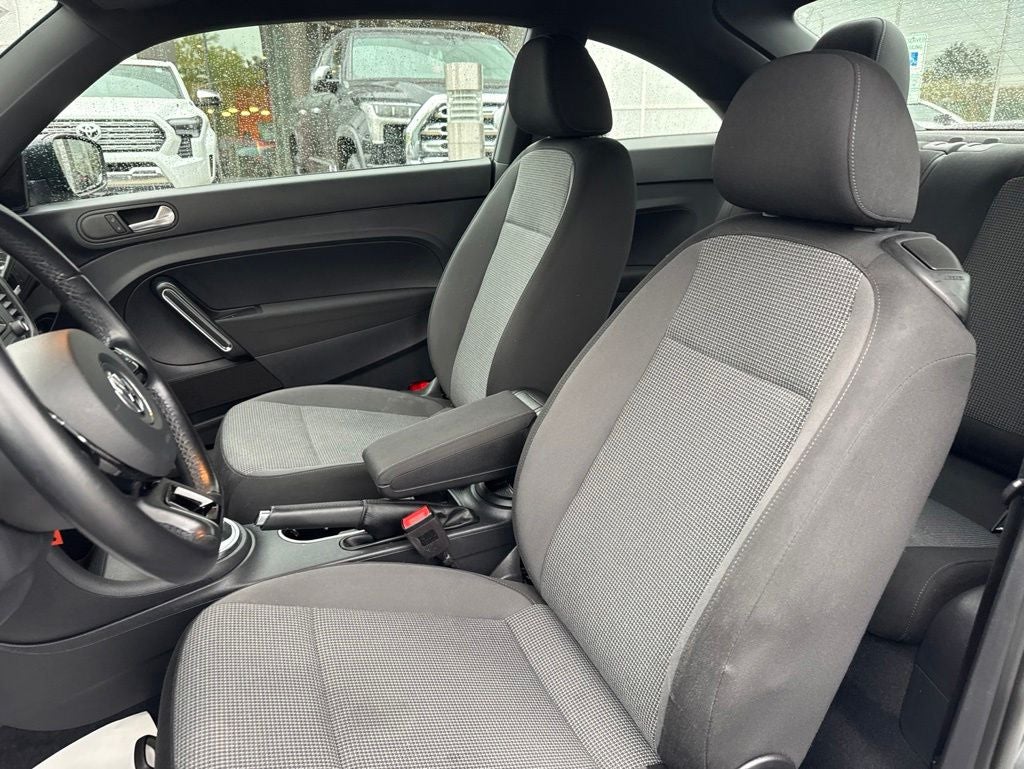 2018 Volkswagen Beetle 2.0T S