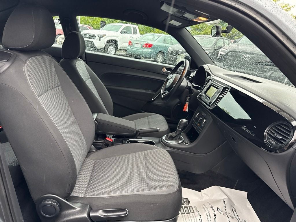 2018 Volkswagen Beetle 2.0T S