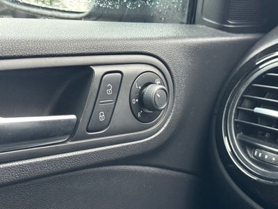 2018 Volkswagen Beetle 2.0T S