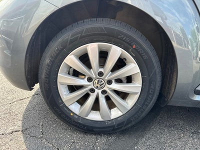 2018 Volkswagen Beetle 2.0T S