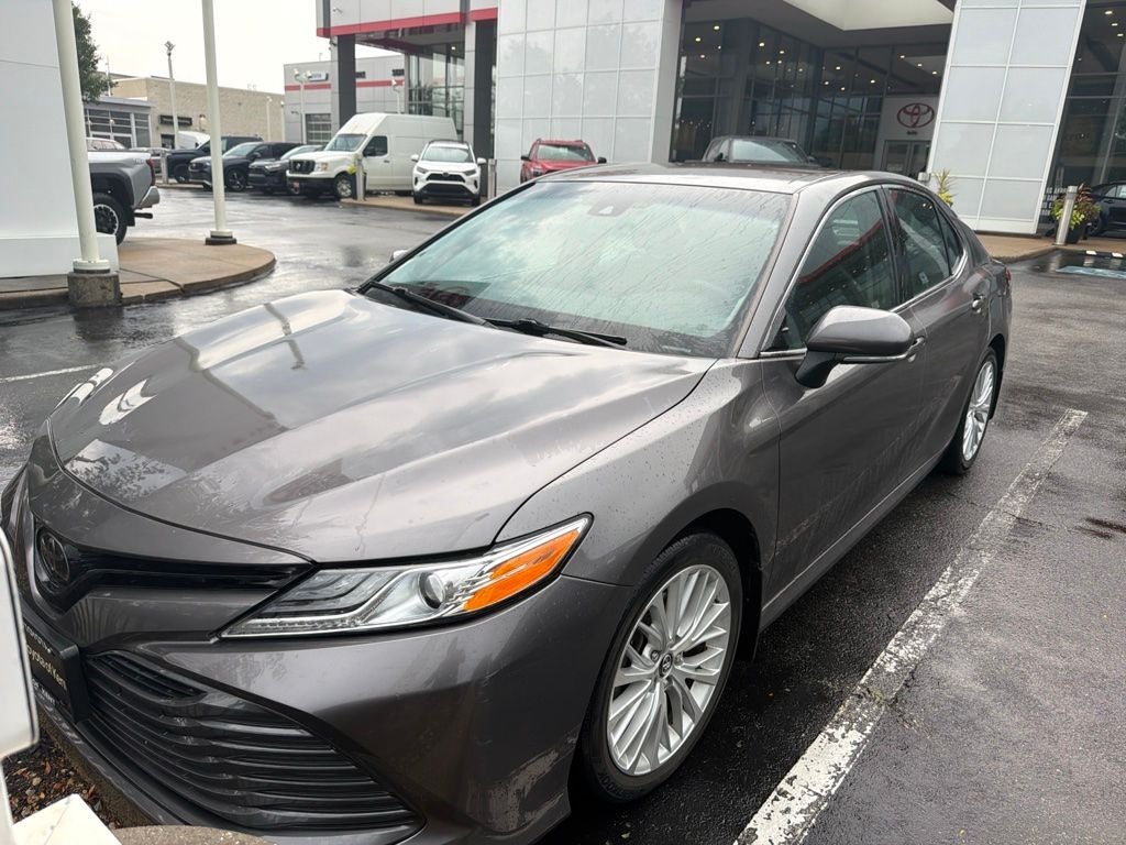 2019 Toyota Camry XLE FWD photo