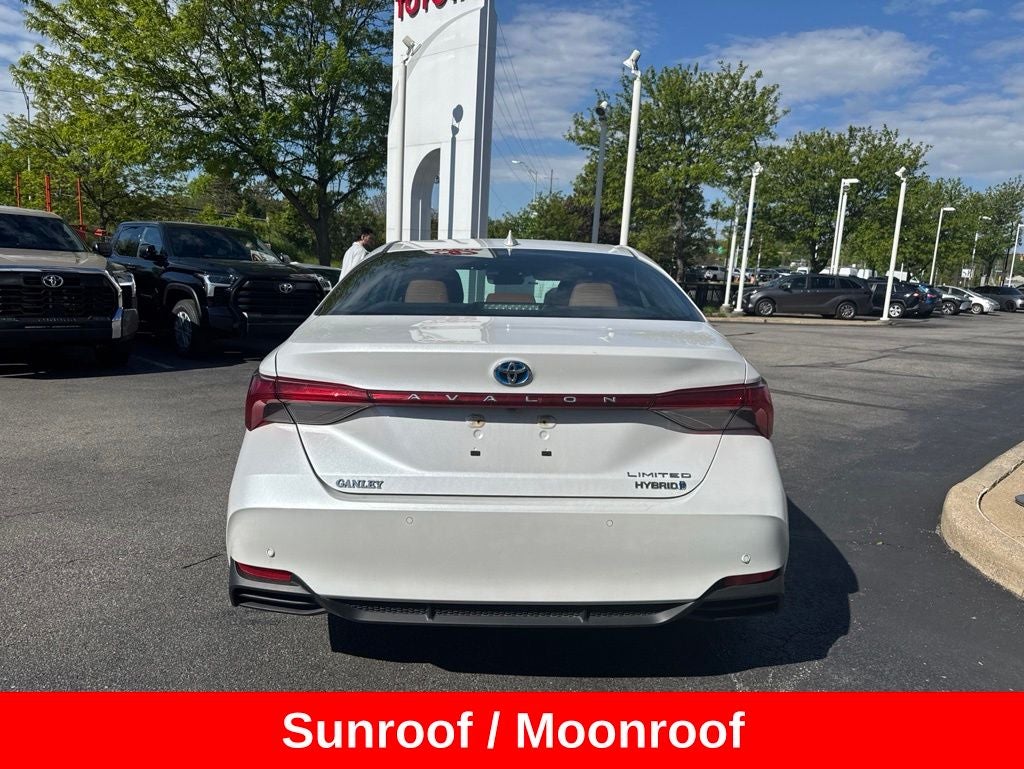 2019 Toyota Avalon Hybrid Limited