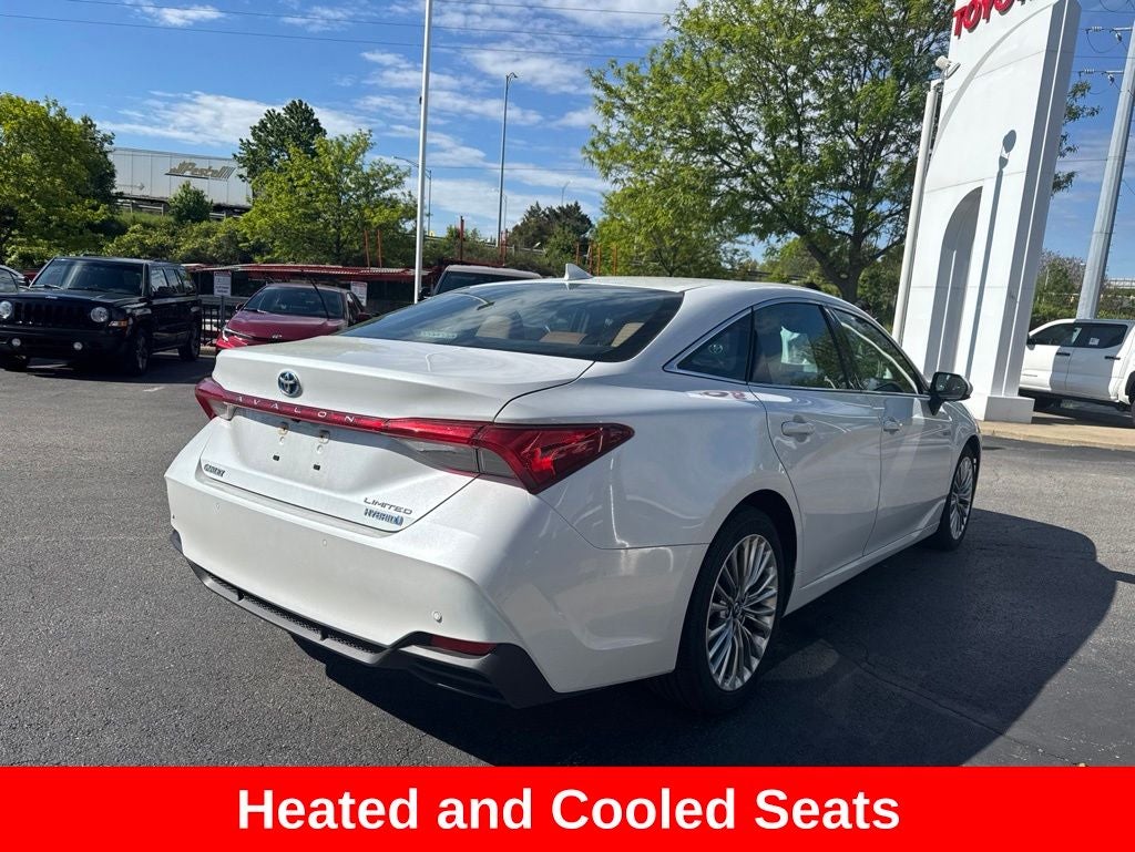 2019 Toyota Avalon Hybrid Limited
