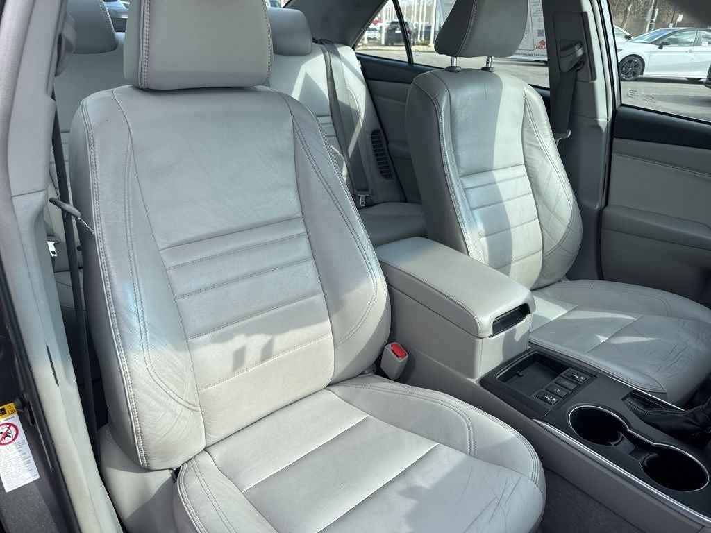 2016 Toyota Camry Hybrid Base