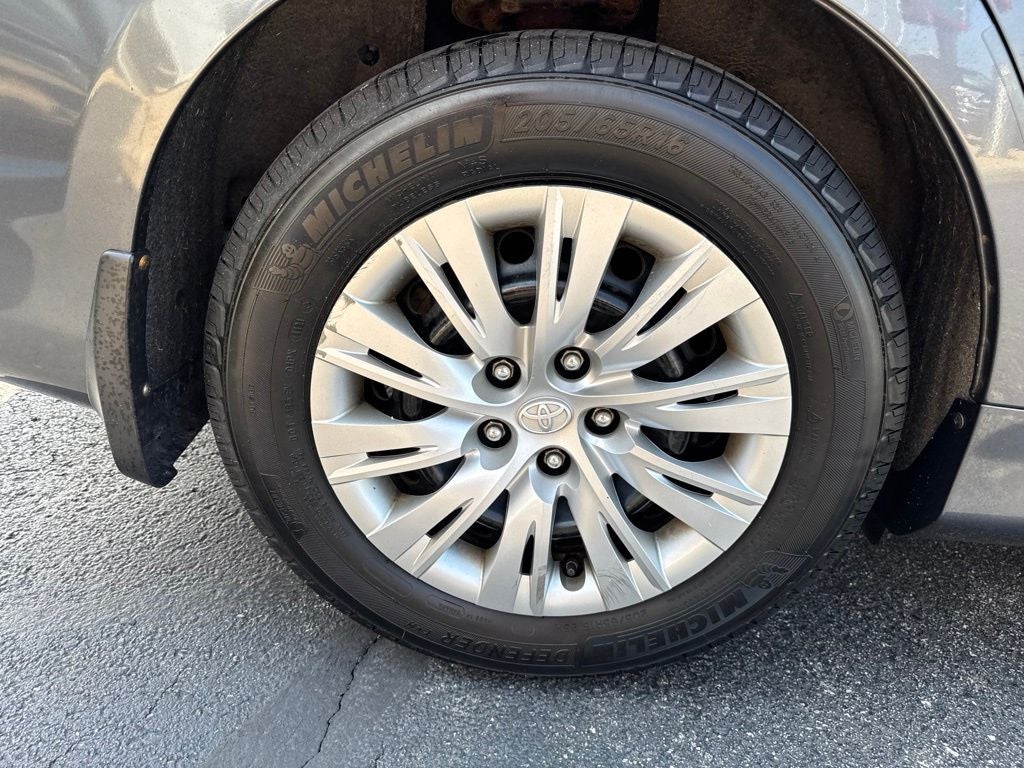 2014 Toyota Camry LE