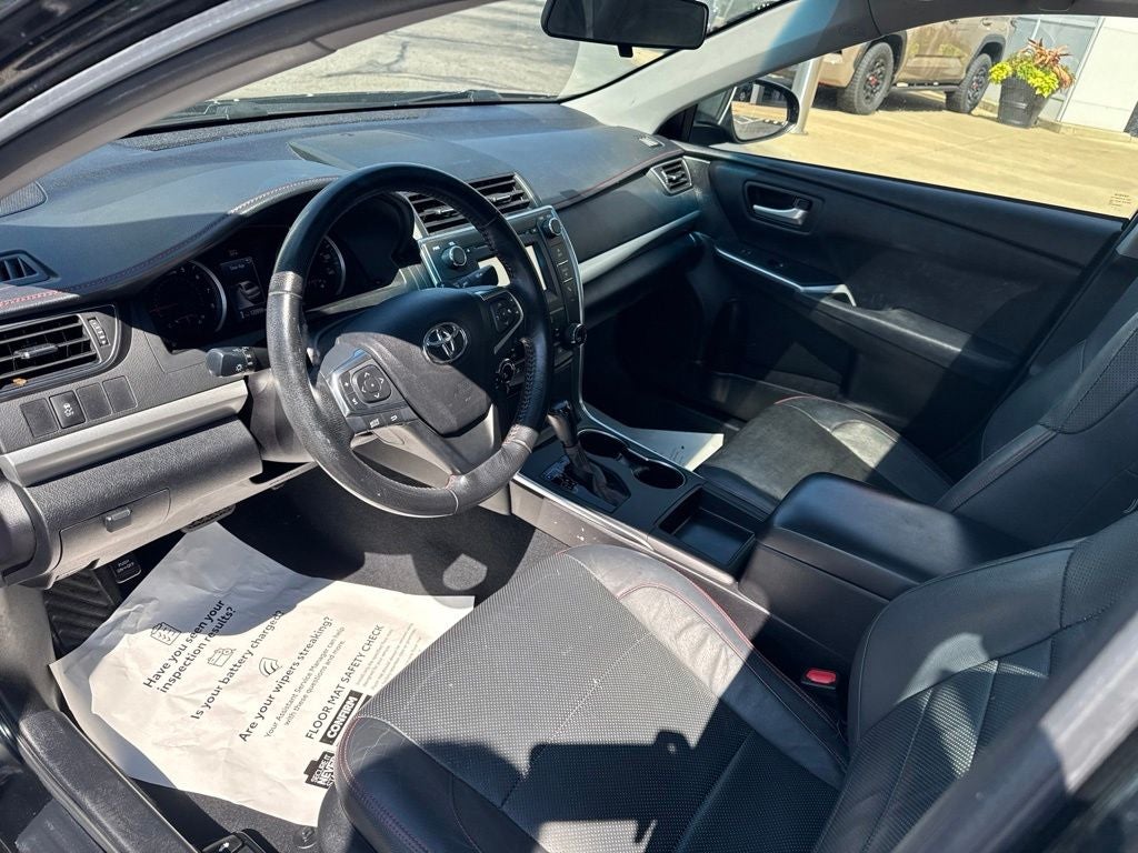 2016 Toyota Camry SE