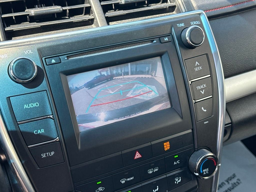 2016 Toyota Camry SE