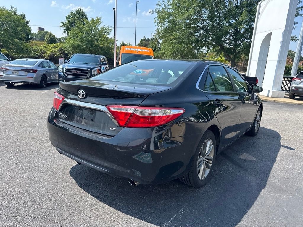 2016 Toyota Camry SE