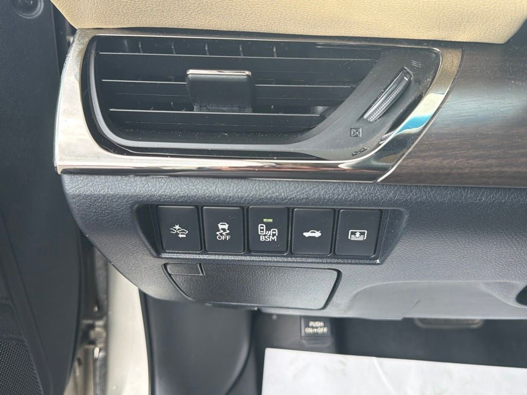 2016 Toyota Avalon Limited