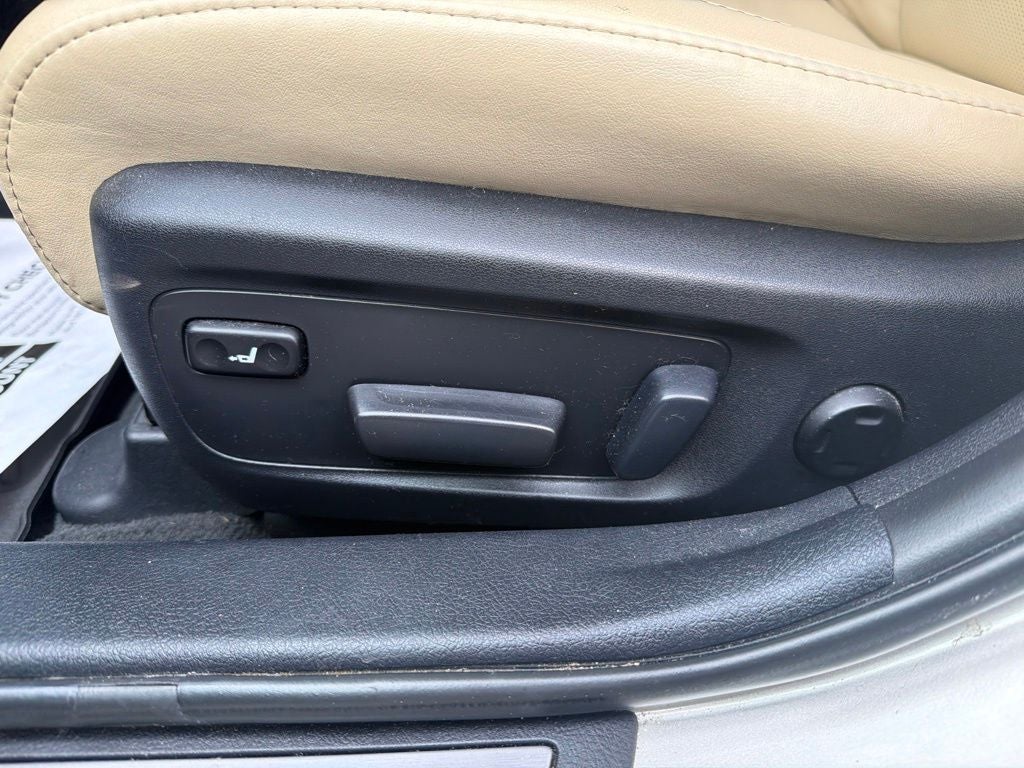 2016 Toyota Avalon Limited