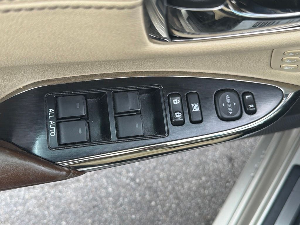 2016 Toyota Avalon Limited