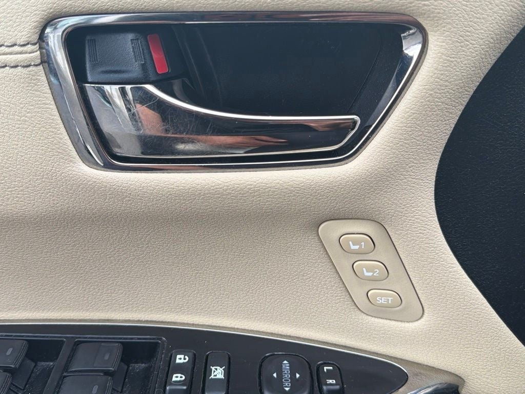 2016 Toyota Avalon Limited