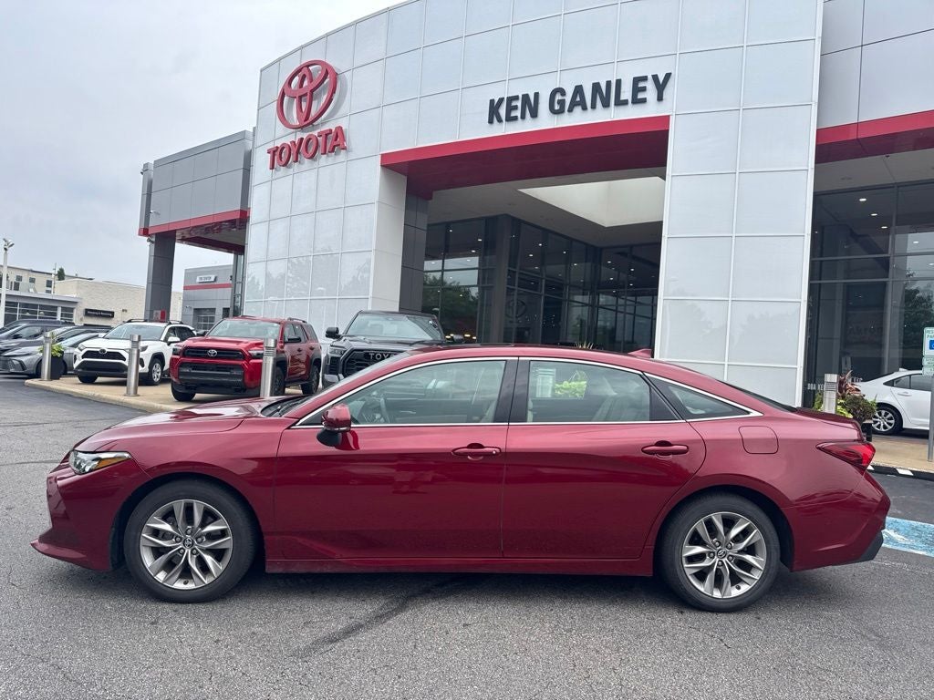 2019 Toyota Avalon XLE