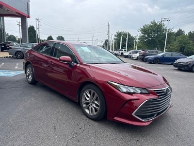 2019 Toyota Avalon XLE