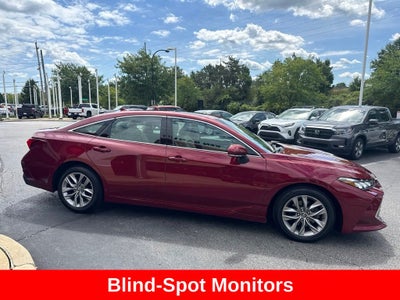 2019 Toyota Avalon XLE