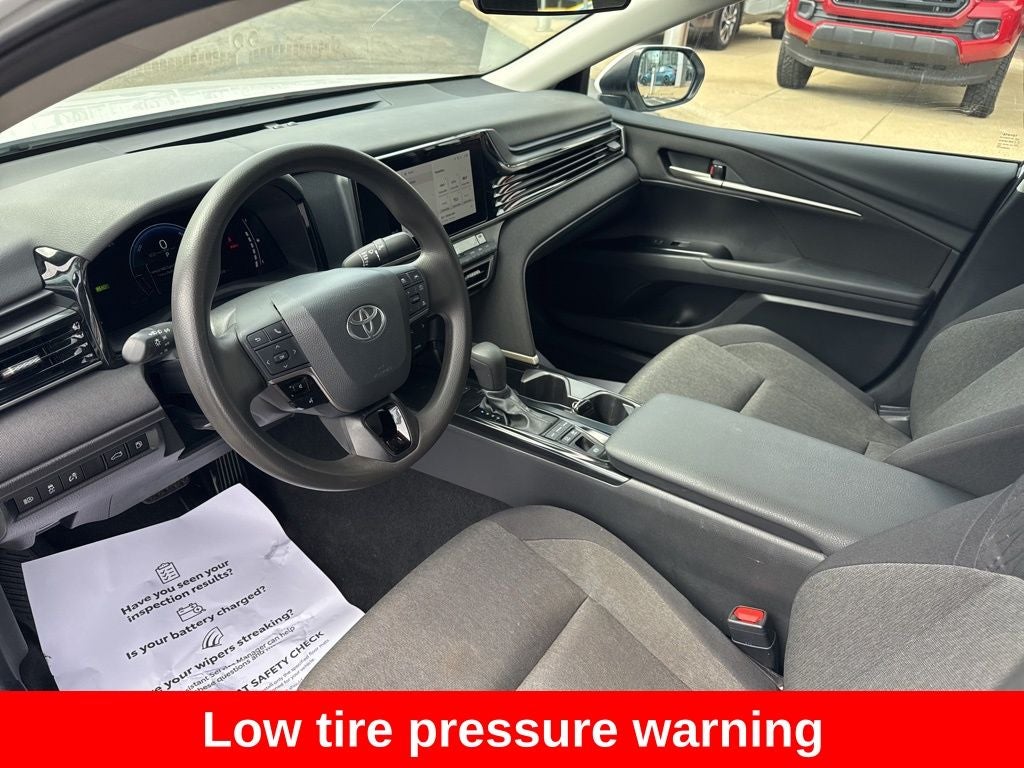 2025 Toyota Camry LE