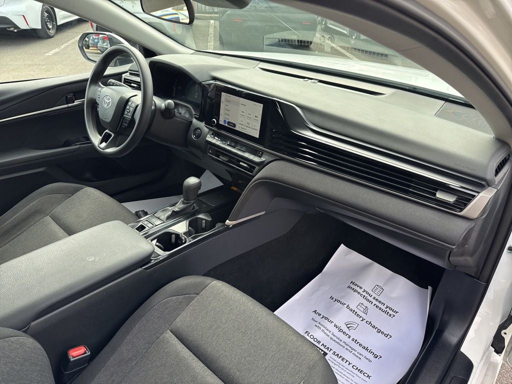 2025 Toyota Camry LE